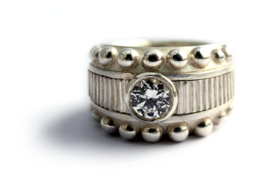 Cocktail jewelry ring,unique modern jewelry, silver&green cubic zirconia stone