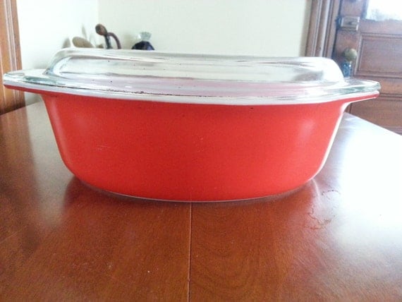 Vintage Pyrex Red Casserole Dish Lid Kitchen by MyYiayiaHadThat