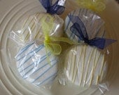 Edible Wedding Favors - Dipped Double Stuf Oreo Cookies for baby showers, bridal showers, rehearsal dinners, weddings, parties