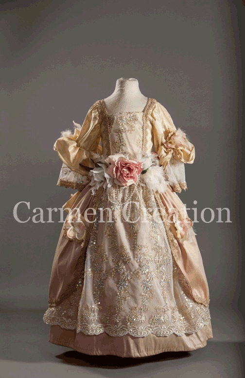1800's Victorian Dress