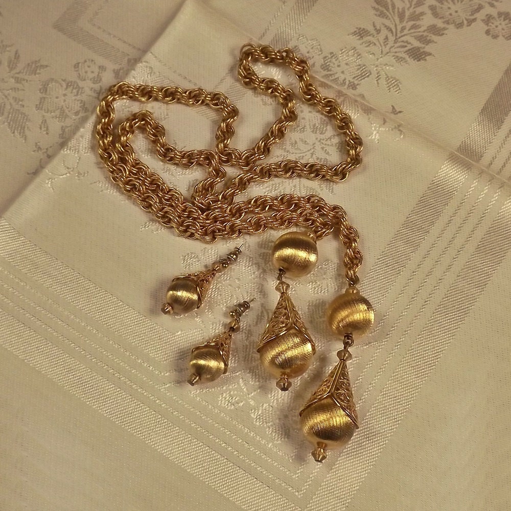 Vintage Necklace Earrings Chunky Monet Gold Tone Sautoir