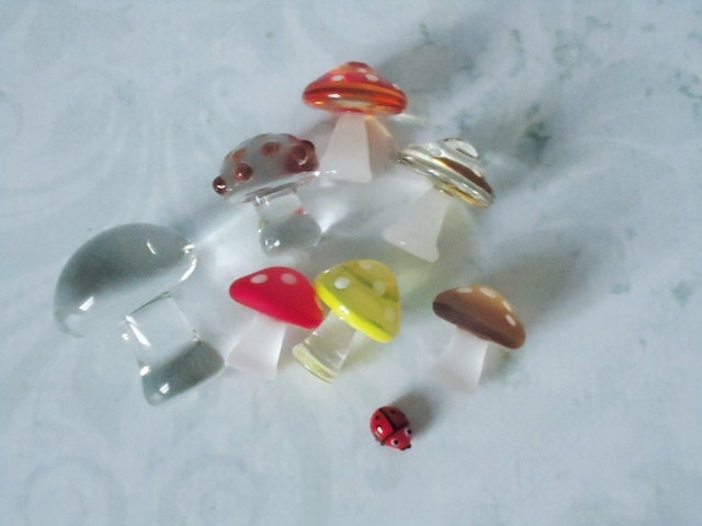 Fairy Garden Glass Mushrooms - Hand Made Glass Mushroom Set - Mini Glass Toad Stools -
