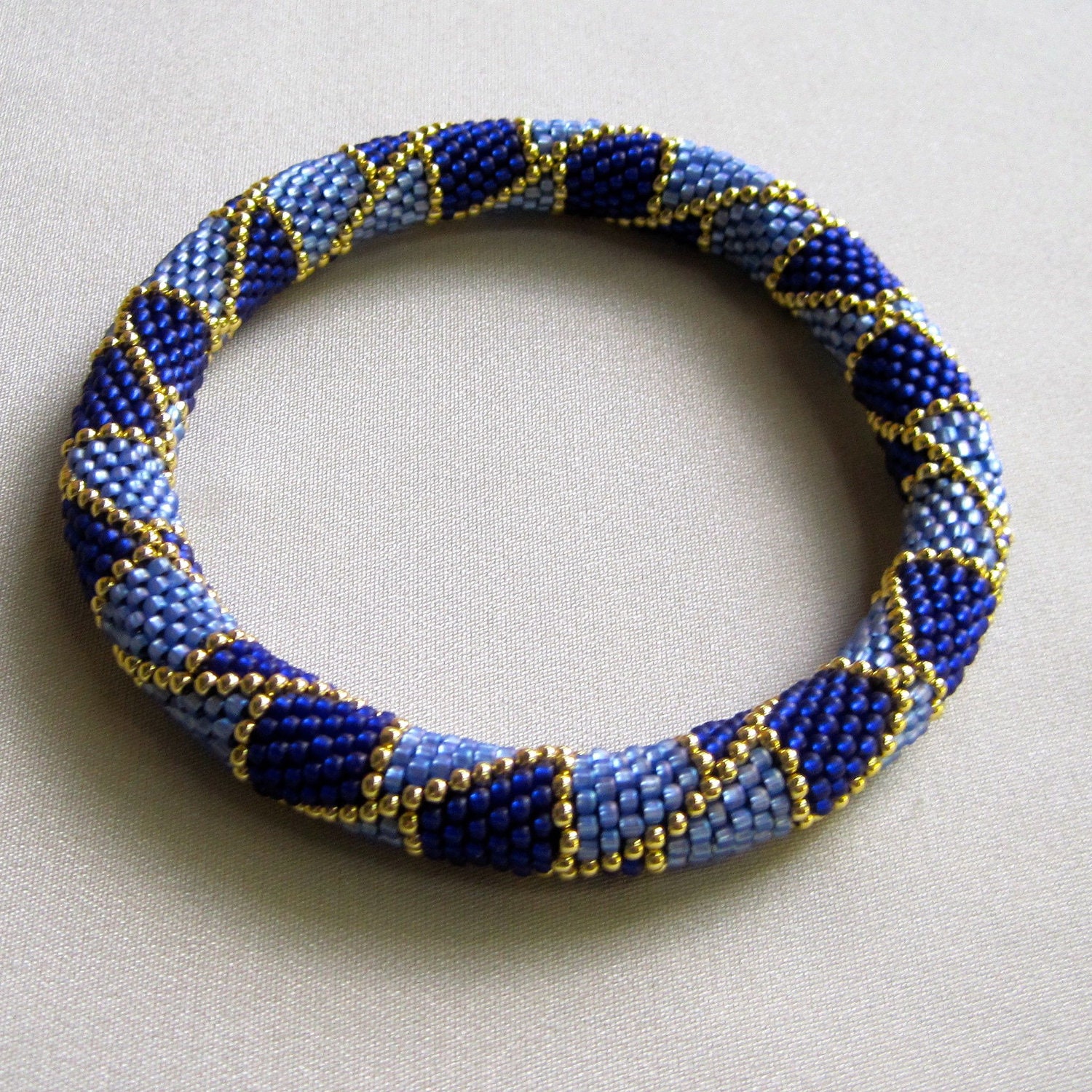Bead Crochet Pattern: Offset Boxes Bead by WearableArtEmporium