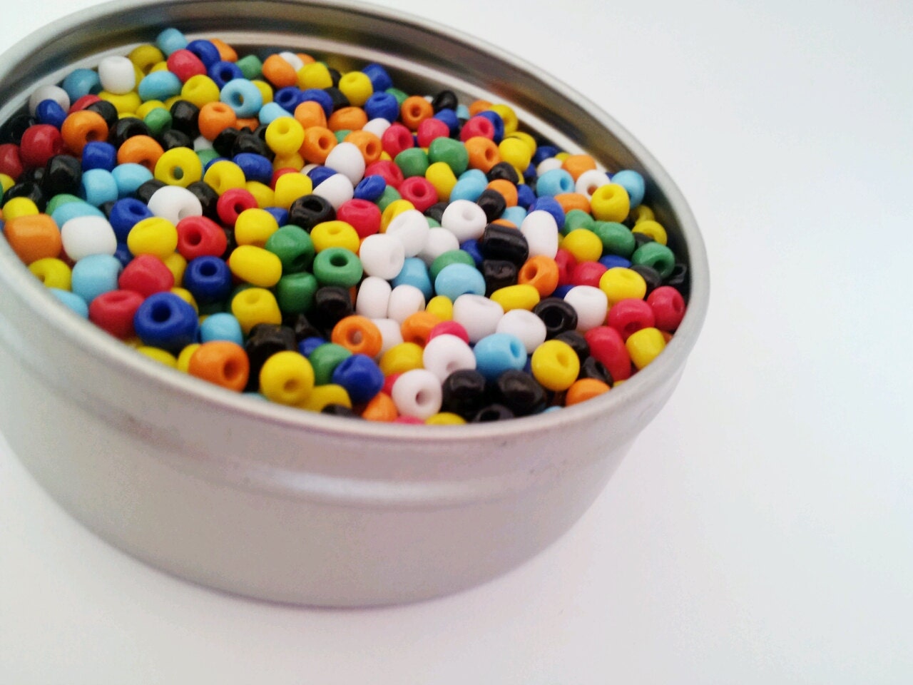 D.I.Y. Round Magnetic Spice Tins 12