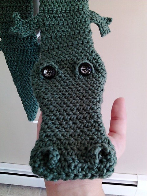 Alligator Scarf PDF Pattern by PeachyPerfections on Etsy