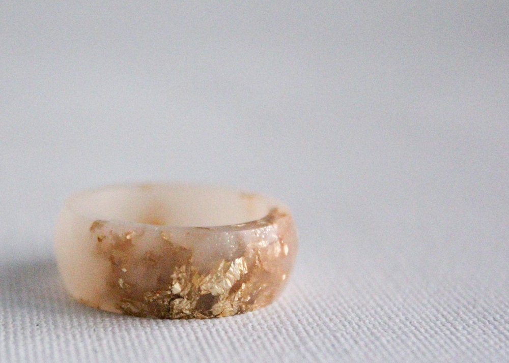 rose gold size 8 round resin eco resin ring