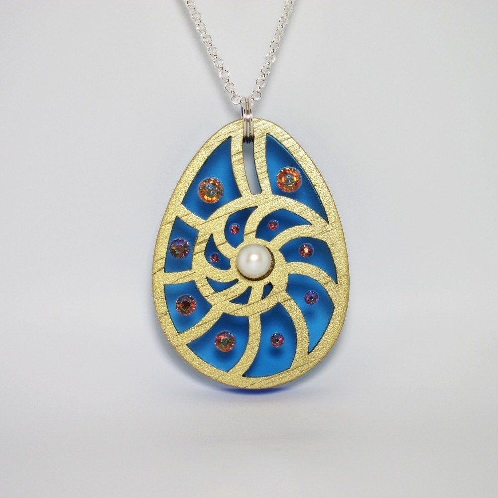 Shell Necklace - Laser Cut Wood and Acrylic - IntoIt Series