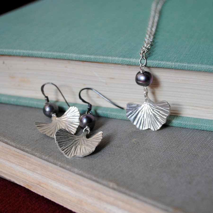Ginkgo Necklace & Earring Set