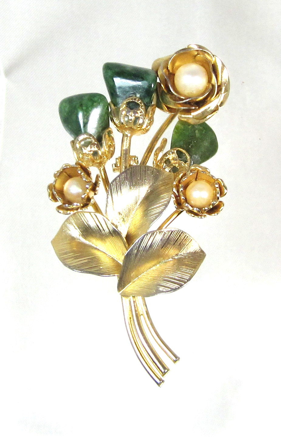 BIG SALE Vintage Jade and Pearl Flower Boquete Brooch Pin , Gold Plated Filigree