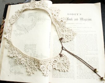 lace collar necklace -JUSTINE- ecru linen