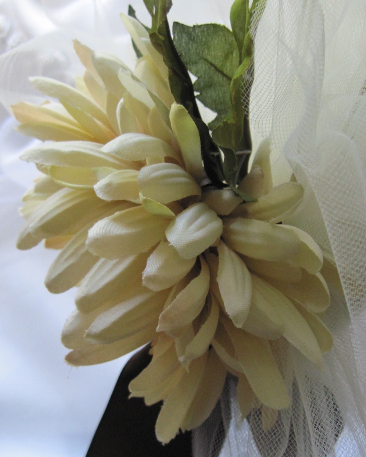Chrysanthemum Blossom, Wedding Bouquet, Silky Beige Mum Blossom, For Bride, Bridesmaid, Or Maid of Honor, Ready Tp Ship