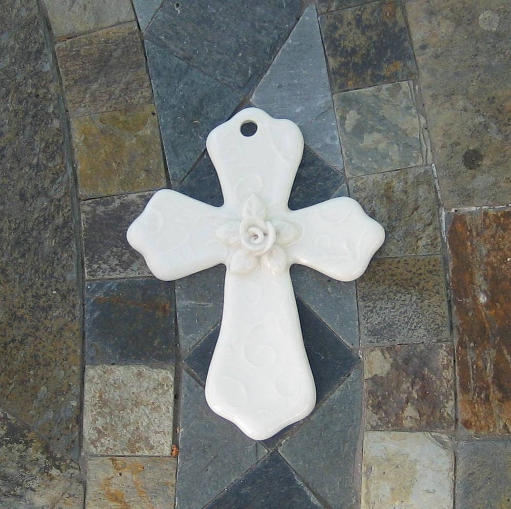 Cross Ornament or Pendant in Cream Porcelain with Rose, Leaves and Vines