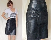 vtg 80s MINI SKIRT // black leather & suede body con biker glam pencil skirt // S c728
