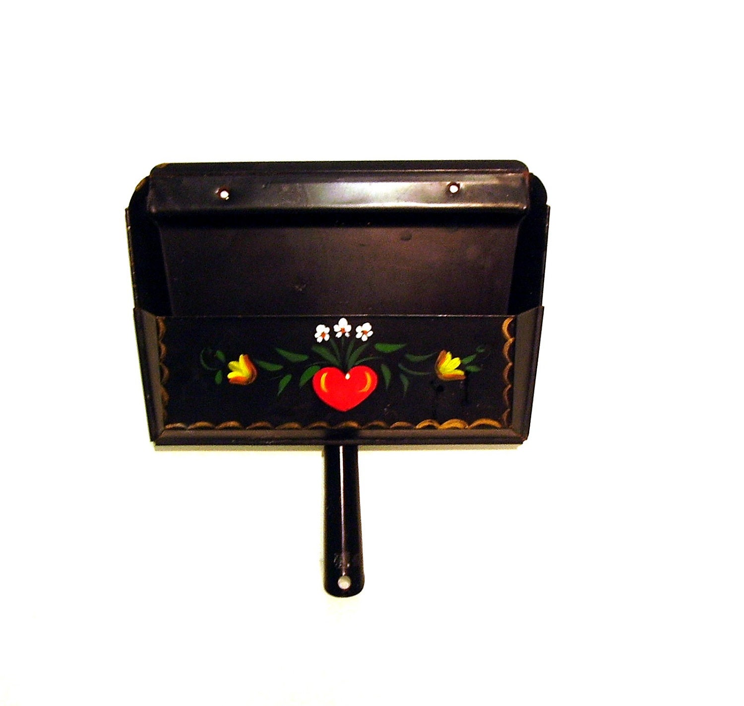 Vintage Black Dustpan Tole Painted Red Heart Pennsylvania Dutch