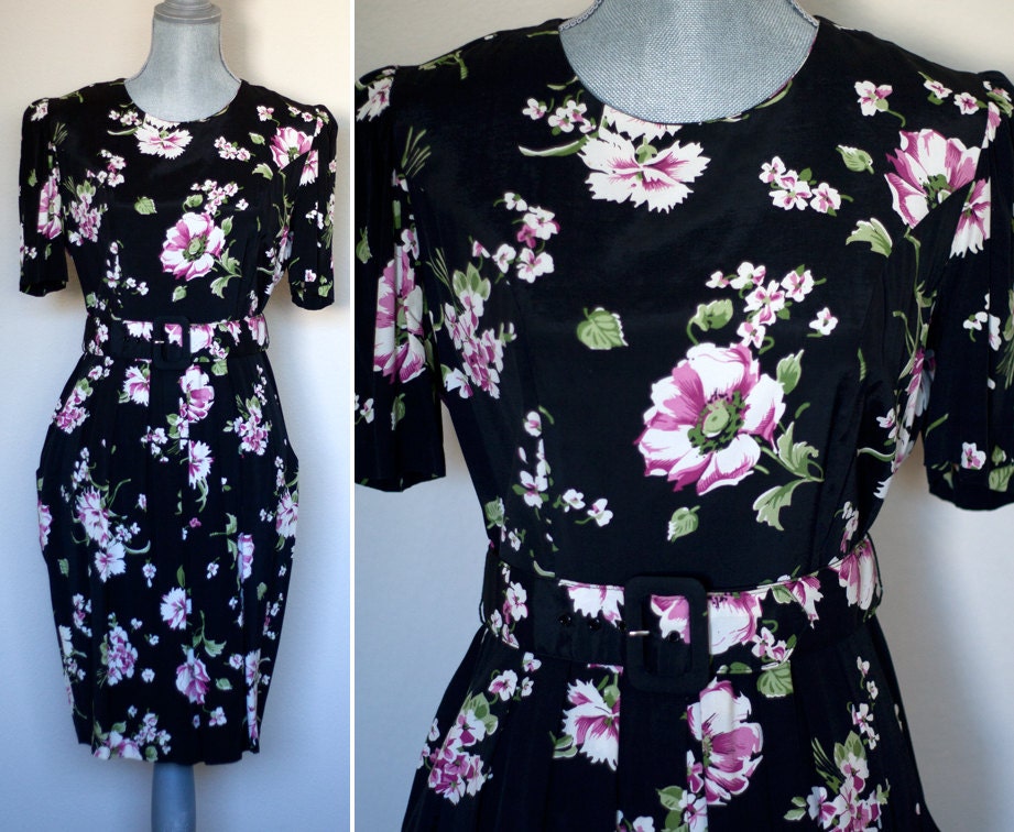MEDIUM Vintage 1980s Floral Pleated Dress