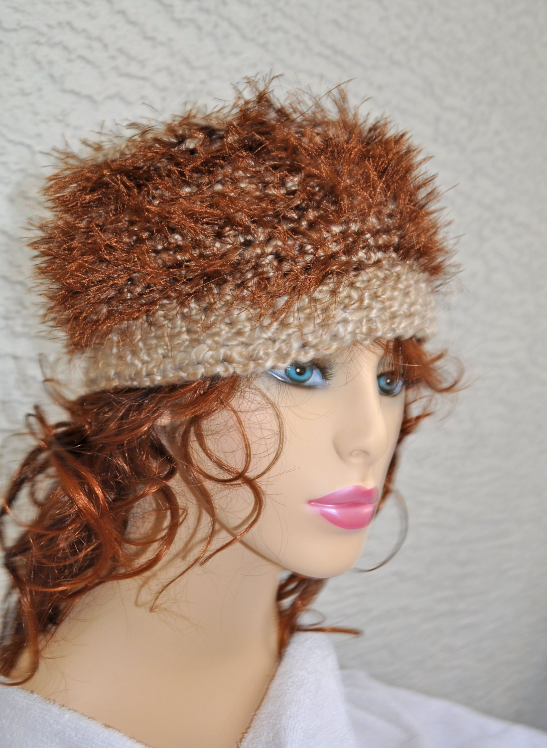 Cloche Women's Beige Textured Brown Fun Fur Crochet Hat