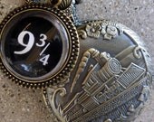 Harry Potter Hogwarts Express Platform 9-3/4 style necklace Fantasy Steampunk Pocket Watch pendant charm Victorian