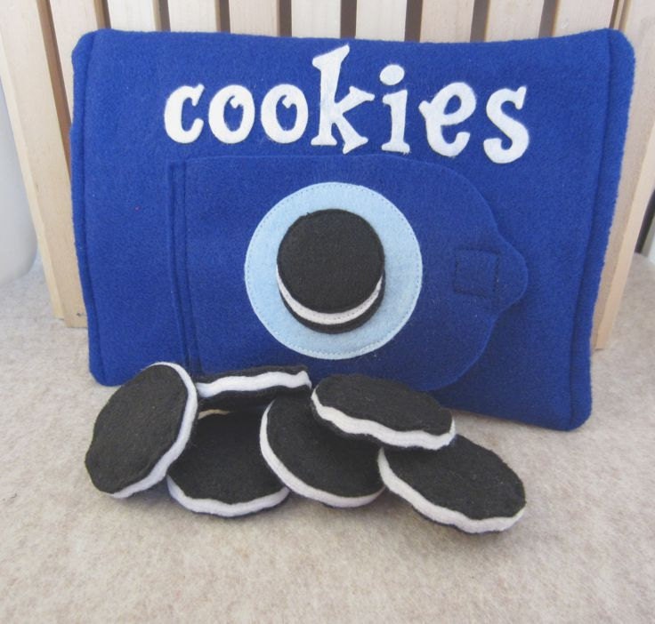 Felt Food Cookie Set - 6 Cookies with Velcro Close Bag