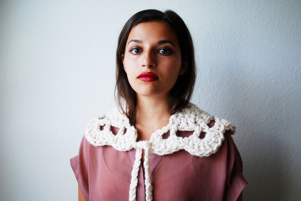 The Lacy Collar Scarf in Fisherman Wool Blend - READY TO SHIP