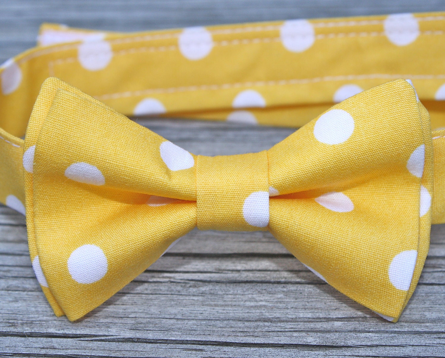Yellow Bow Tie -- Yellow Bowtie -- Boys Bow Tie in Yellow and White Dot -- Yellow Dot Tie for Kids -- Yellow Tie for Men