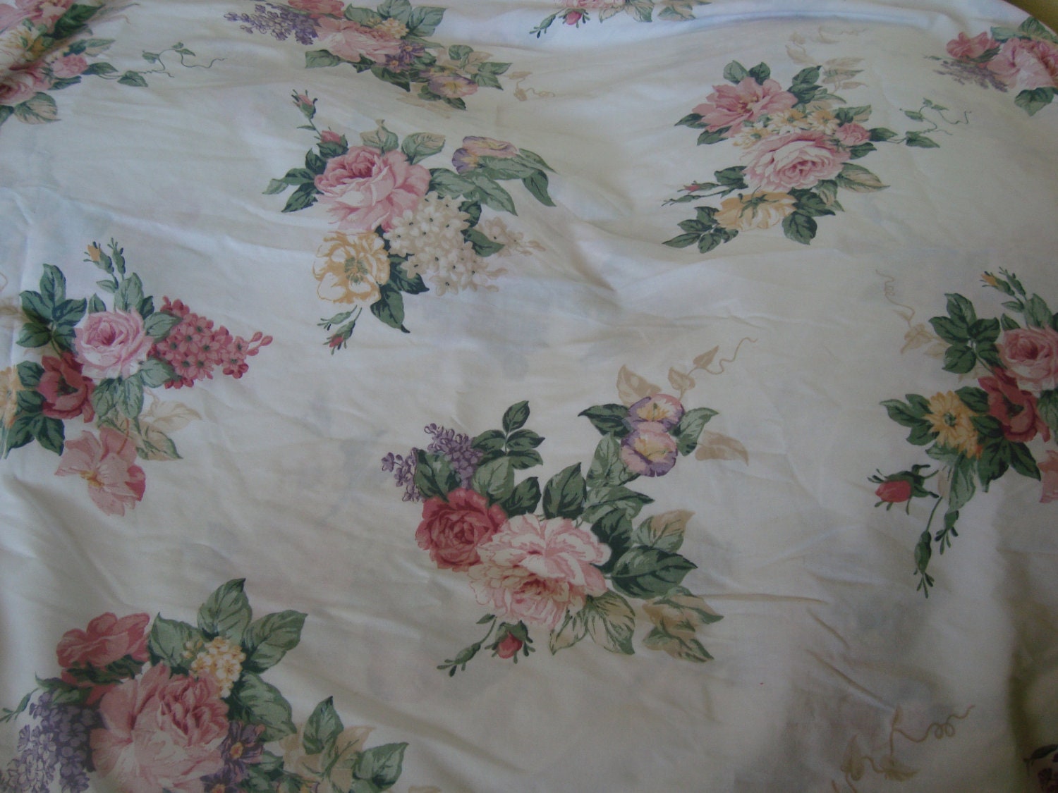 Lavender And Pink Flat Twin Sheet With Pink Cabbage Roses Lilacs