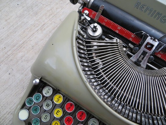 Portable Typewriter Vintage Typewriter  Remington Rand 5 with Colored Keys Unique