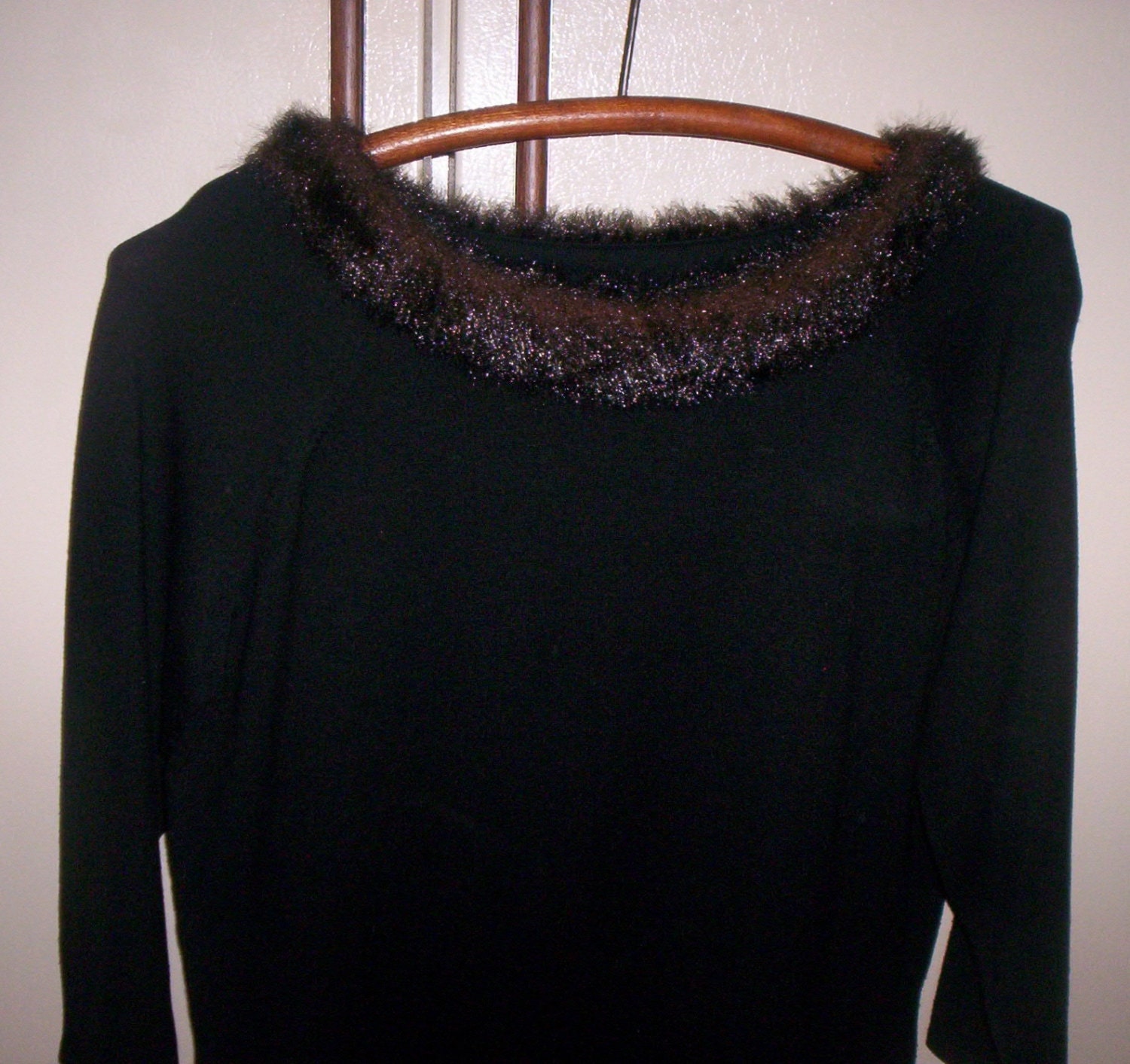 Vintage Ladies Top with Faux Fur Collar by August Silk Extra Large Only 10 USD