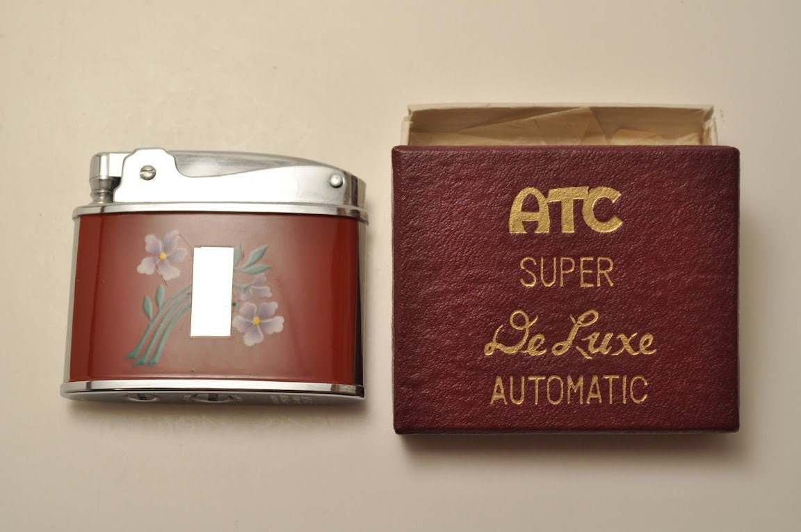 Working ATC Super De Luxe Lighter New Old Stock Mint In Box