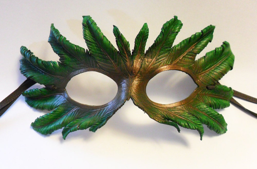 Green Feathers Leather Mask