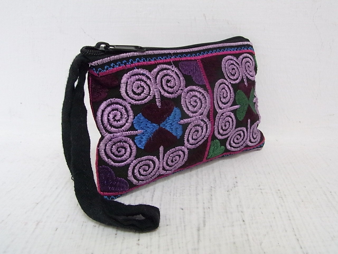 Coin Pouch Bag Purse Hill Tribe Fabric Vintage HMONG Handmade Thailand (BG290W-PUC)