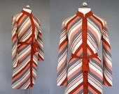 70s vintage chevron striped dress / Desert Sands / size medium - large
