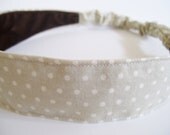 No Slip Tapered Headband Wrap in Grey and Cream Dots