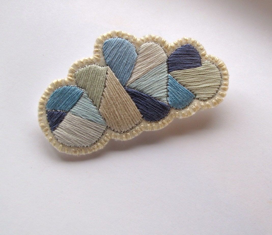 Gray cloud geometric brooch hand embroidered with a silver lining