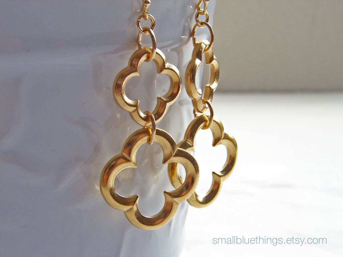 Double Clover Earrings. Gold Plated Quatrefoil Dangle. Bridesmaid Gift. Modern Simple Jewelry by Smallbluethings.