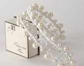 Wedding Bridal Pearl Headband, Renaissance Headband, Pearl and Wire Hair Piece, Wedding Headpiece, White Pearl Crown, Hair Accessory