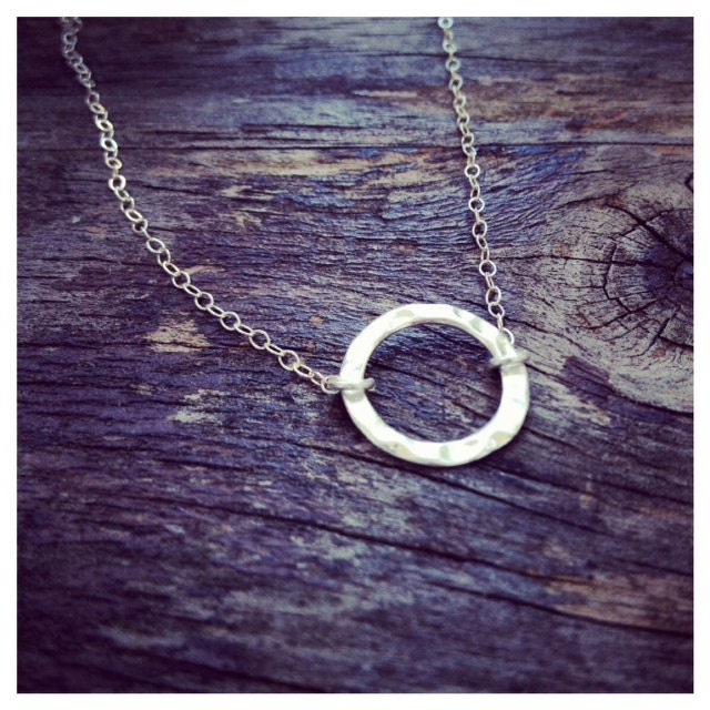 Sterling Silver Hammered Circle Necklace -  Karma Necklace - Everyday Jewelry
