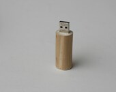 USB Memory stick / Flash drive / 16GB / Natural wood