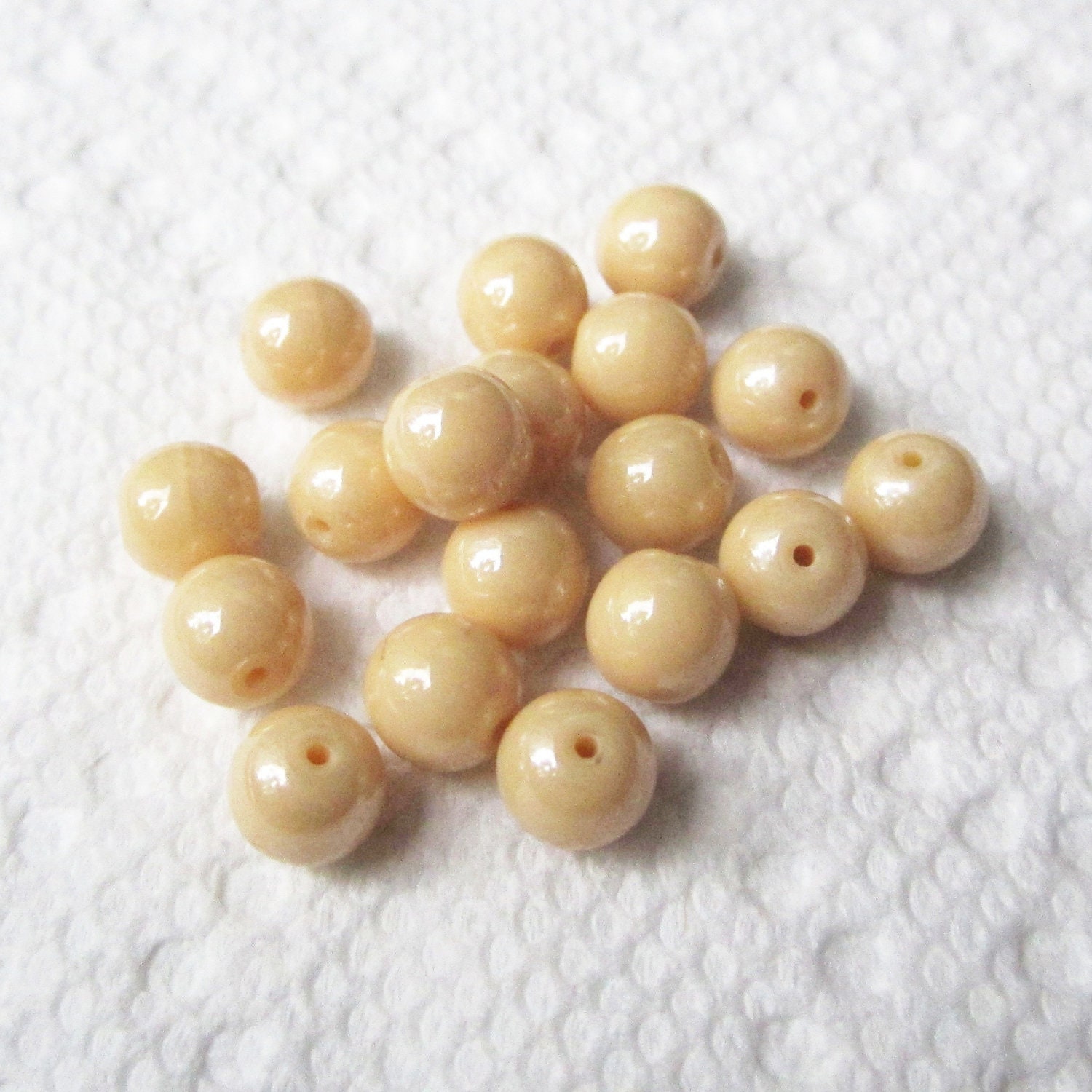Round Pastel Yellow Glass Beads - 18 Beads, 8 mm