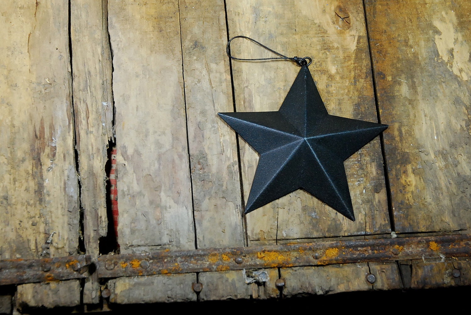 Black Tin Hanging Star