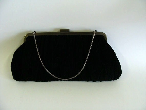Vintage Black Velvet Evening Bag Purse Clutch by by browneyeddaisy
