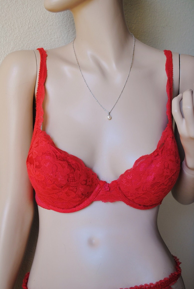 Vintage Red Lace Push Up Bra 34c By Lingerieaddicts On Etsy 2922