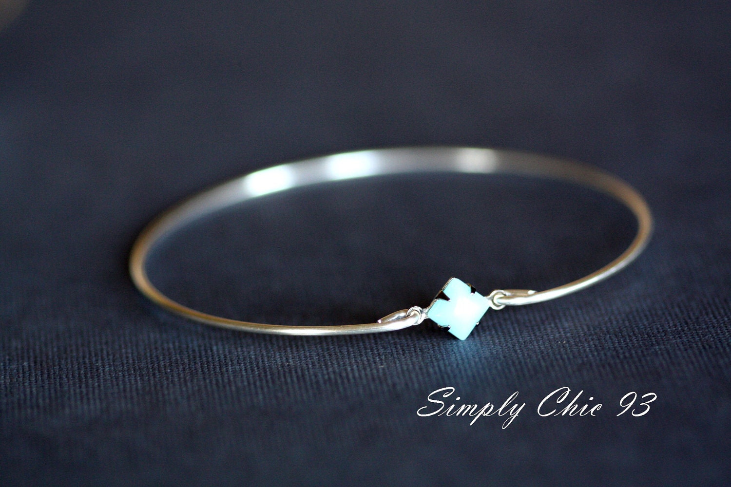 Single Stone Turquoise Diamond Shape Silver Bangle Bracelet