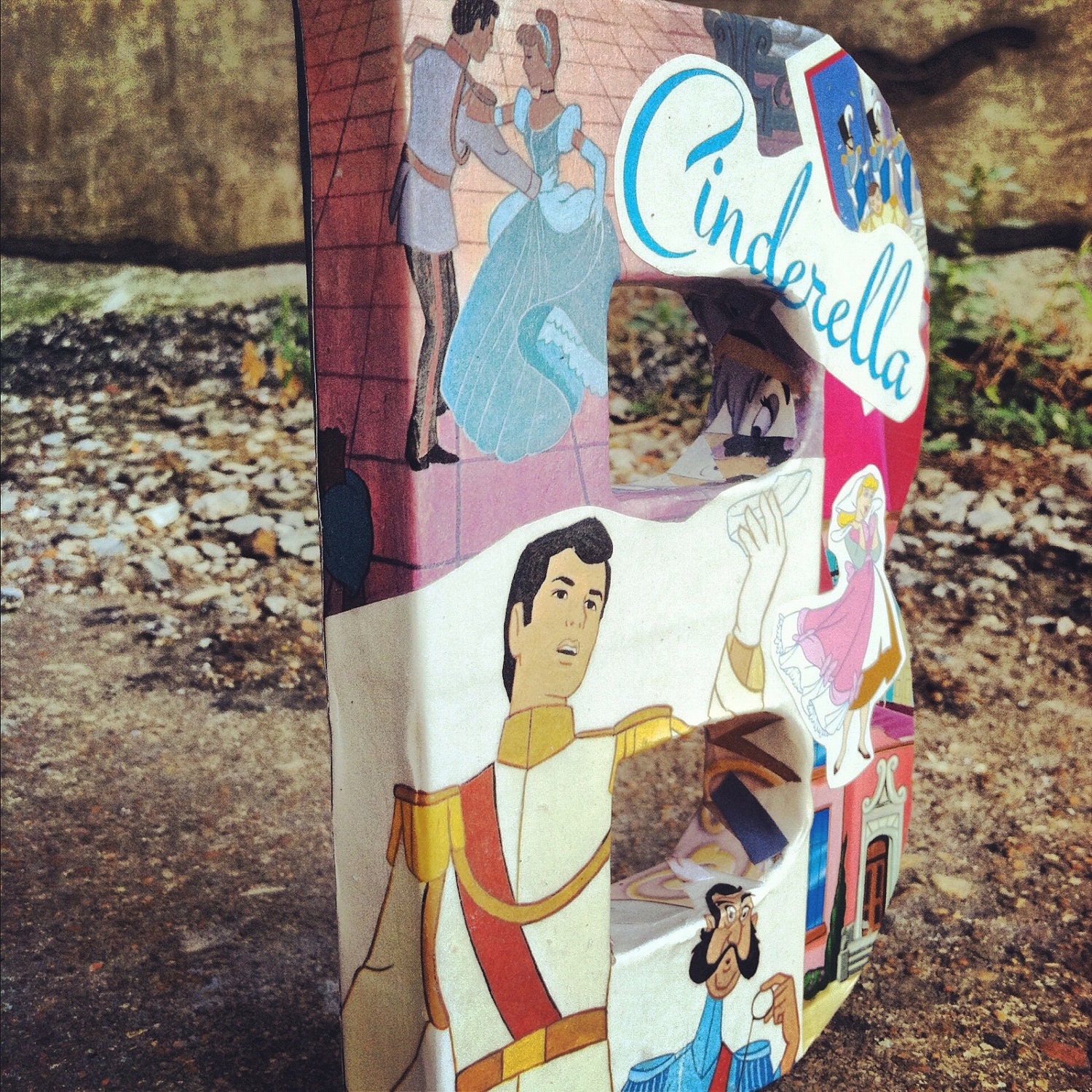 Custom Vintage Disney Princess Letter. Little Mermaid, Cinderella, Beauty and Beast, Sleeping Beauty, Snow White, Aladdin, Jasmine, Ariel.