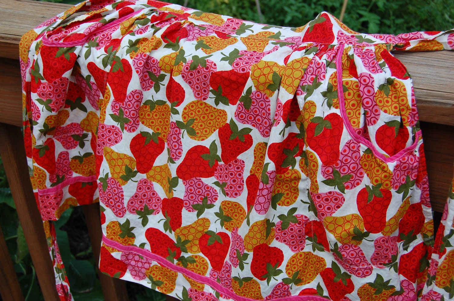 Vintage Kitchen Half Apron - lovely strawberries