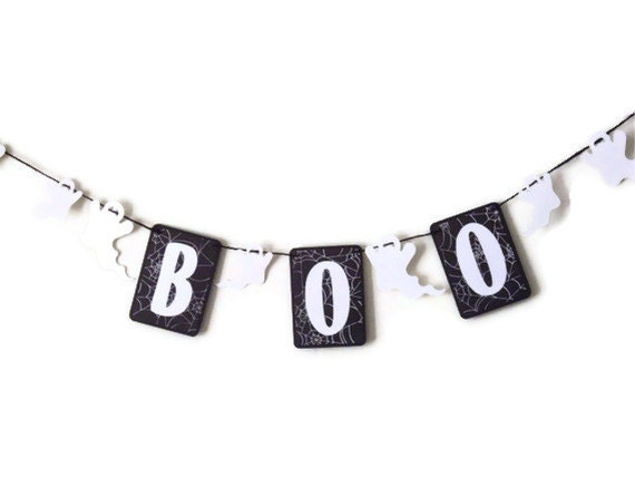 halloween ghost paper garland, BOO,decoration - JDooreCreations