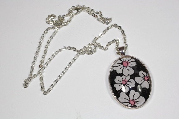 White Shiny Wallpaper