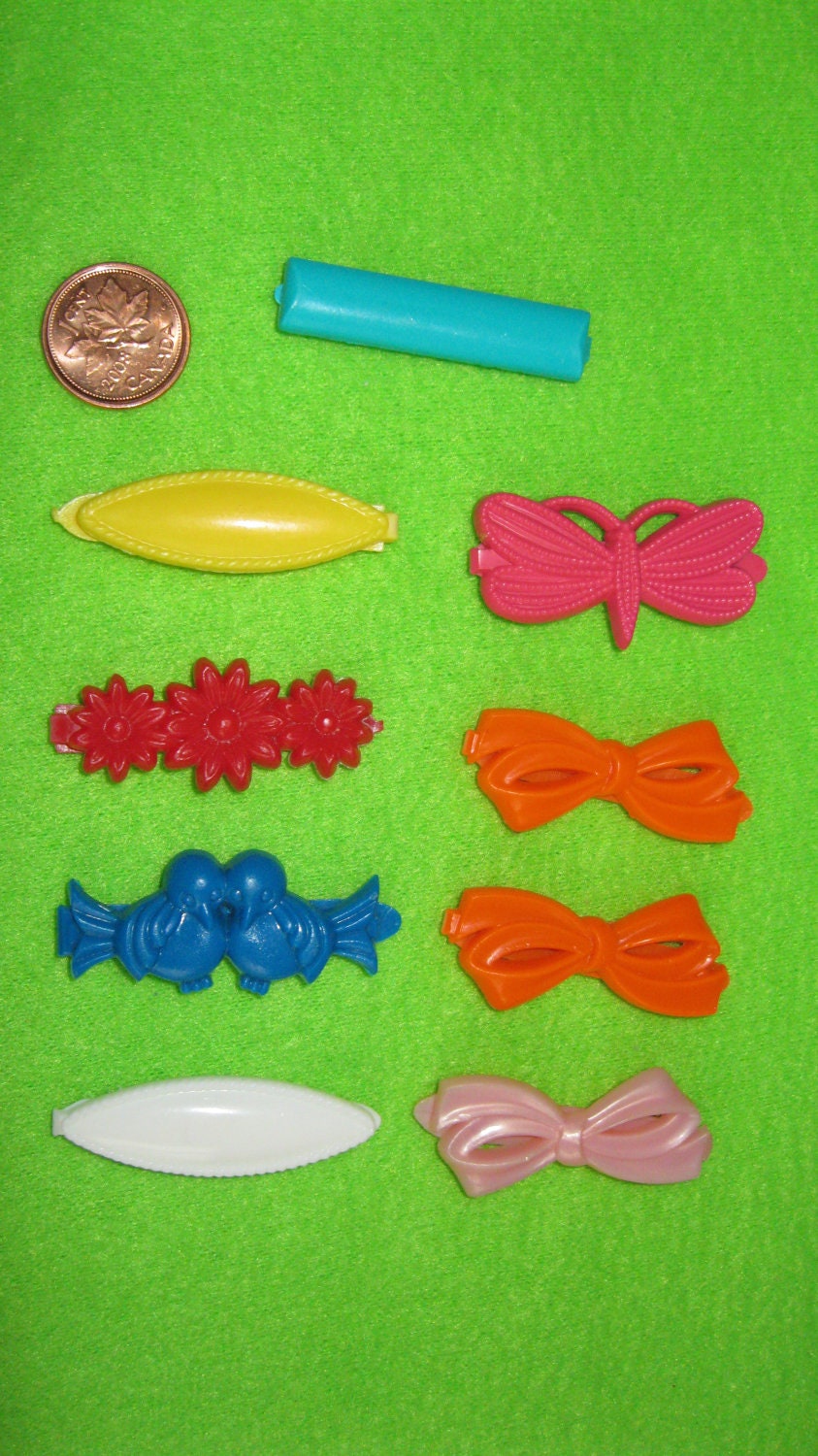 Vintage hair barrettes 80s hair clips by ExperiencedFindings