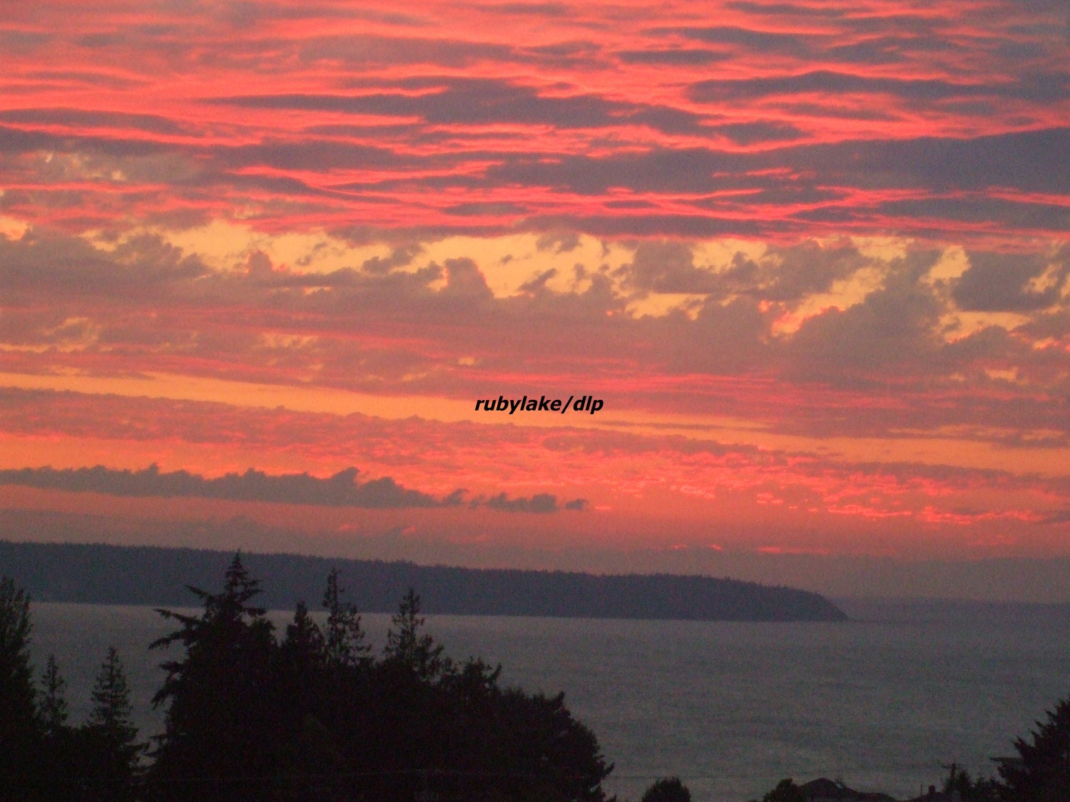 Red sunset red clouds sunset west coast sunset sunshine coast b.c. sunset photography
