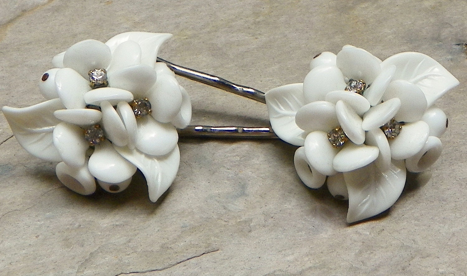Decorative Pin Up Rockabilly White Flower Bobby Pins