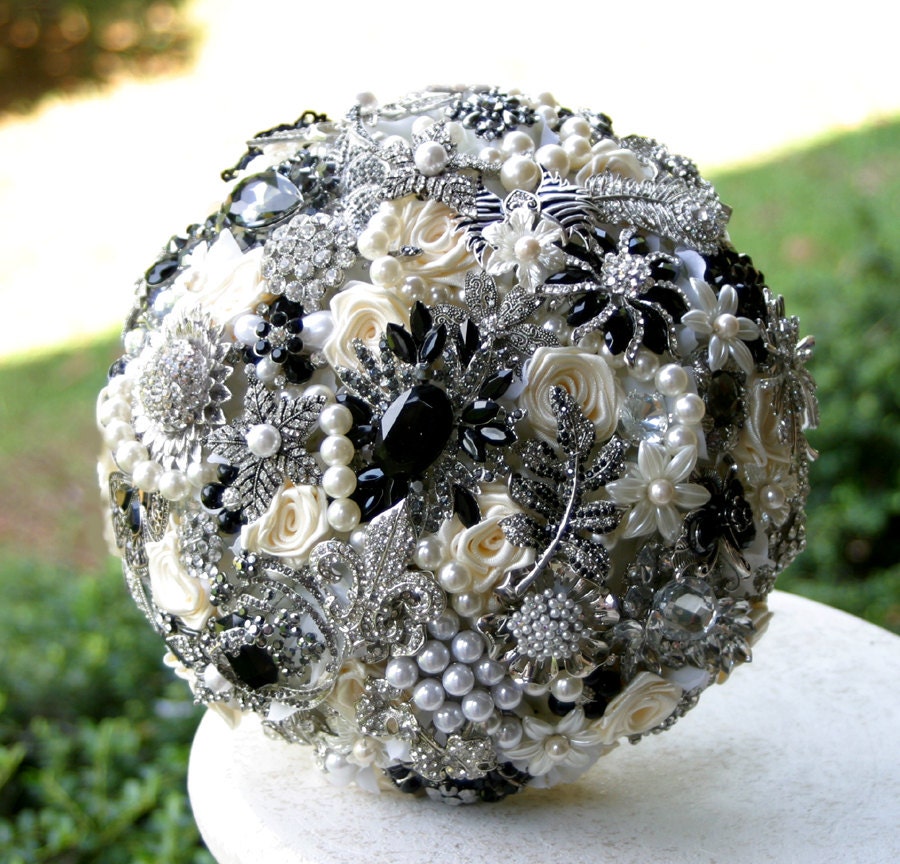 Black and White Wedding Brooch Bouquet. Deposit on made to order Heirloom Bridal Broach Bouquet
